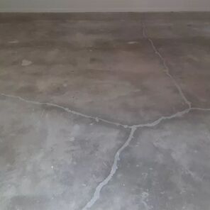 Before & After Garage Floor Painting in Lawrenceville, GA (1)