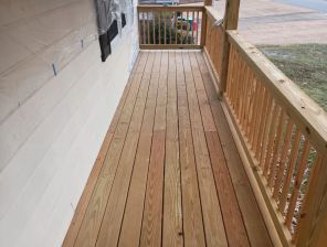 Before & After Deck Staining in Peachtree Corners, GA (5)