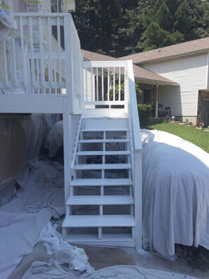 Deck Staining in Lilburn, GA (5)