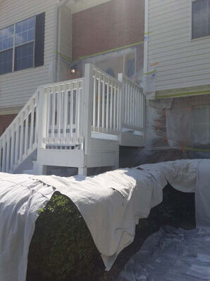 Deck Staining in Lilburn, GA (6)