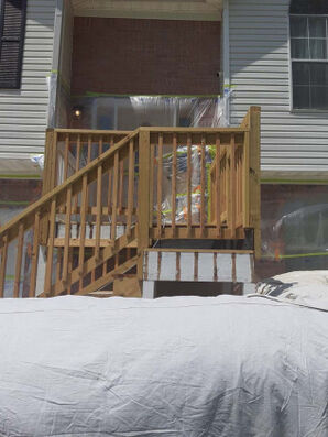 Deck Staining in Lilburn, GA (3)