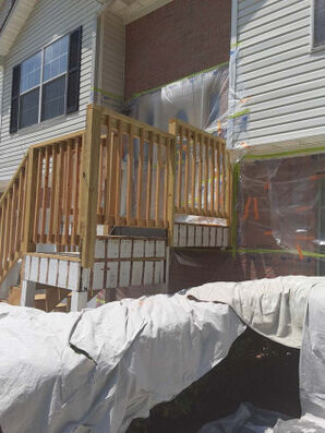 Deck Staining in Lilburn, GA (4)
