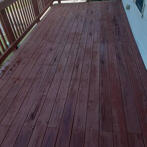Before and After Deck Staining in Dunwoody, GA (1)